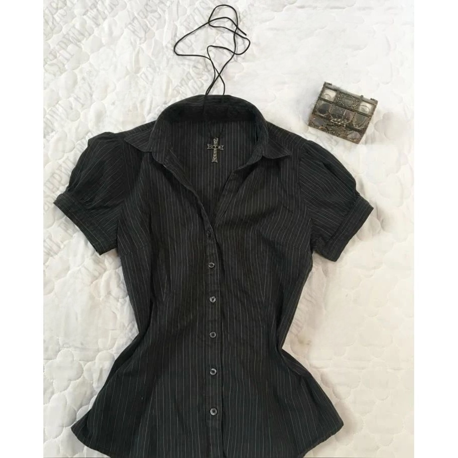 Vintage Collectible Clothing - Vintage Classic Cool Fit Shirt Y2K
