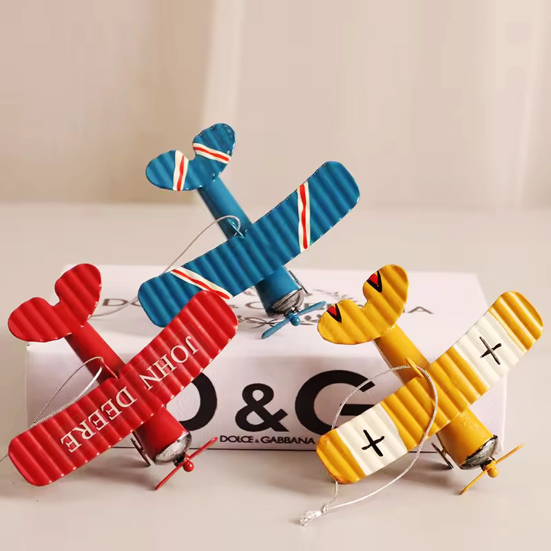 Vintage Metal Airplane Model R - đánh giá và giá Vintage Collectible Ornaments