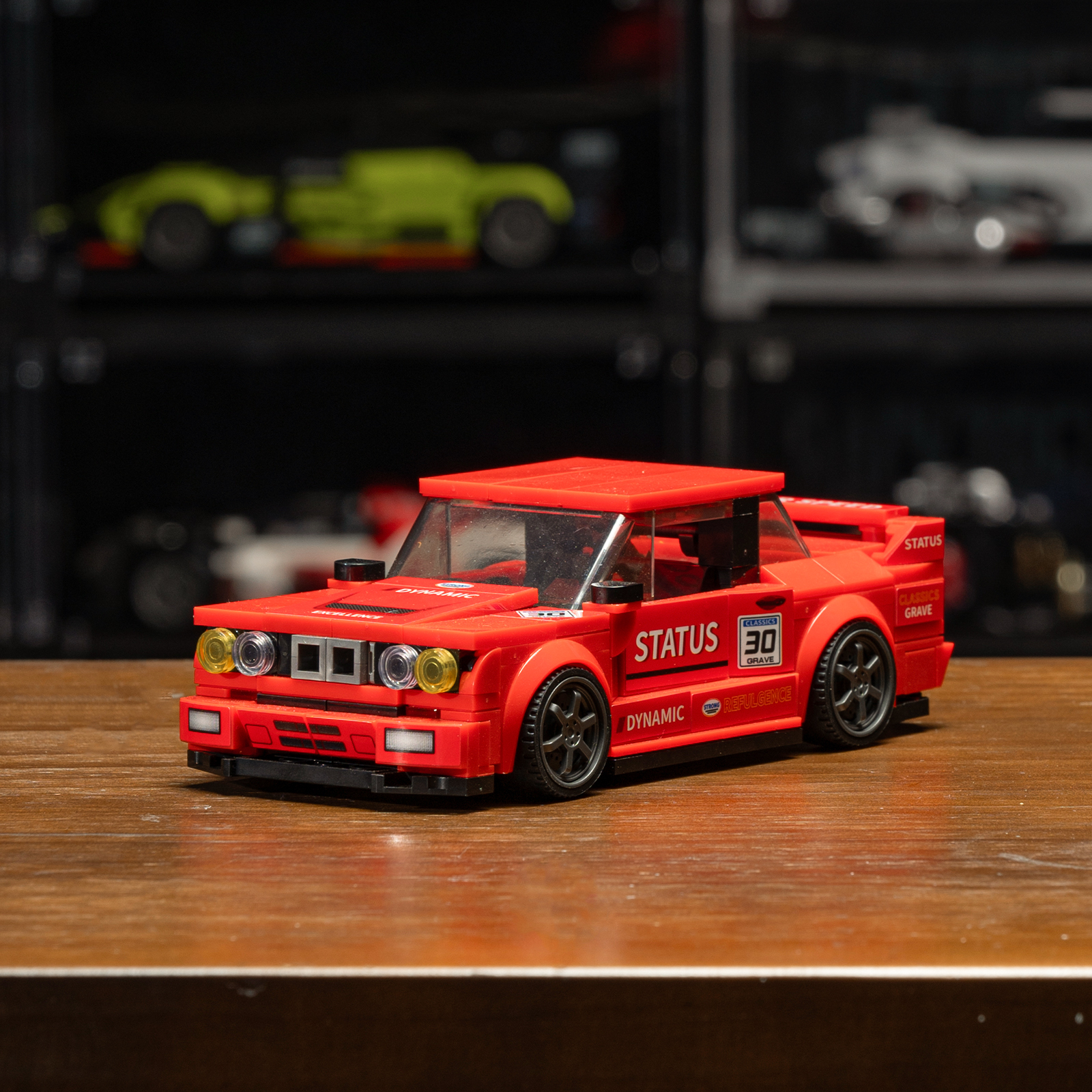 302PCS Red Classic Sports Car  - đánh giá và giá Vintage Collectible Model Cars