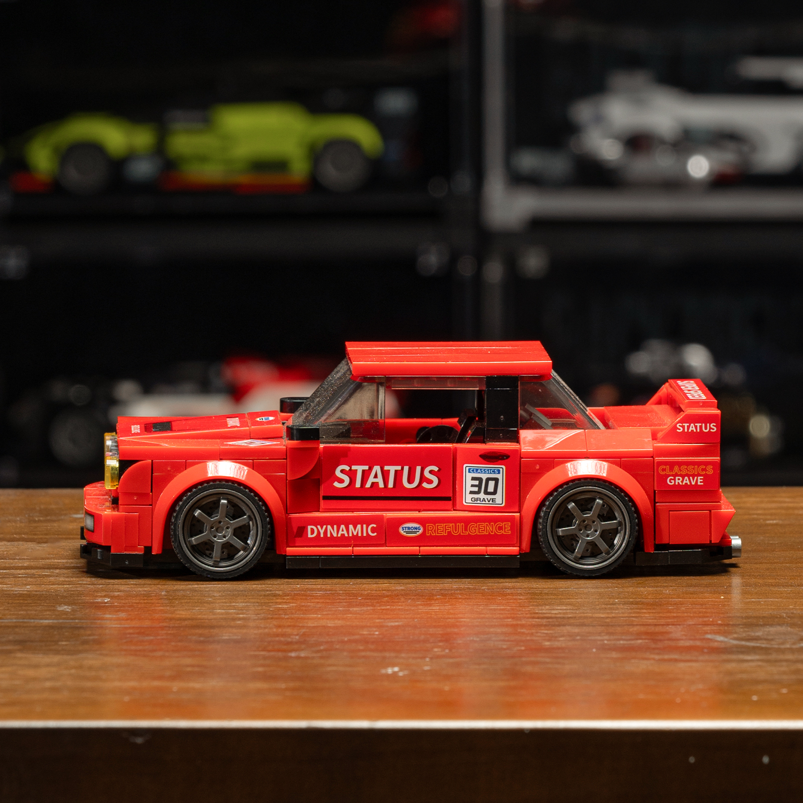 302PCS Red Classic Sports Car  - đánh giá và giá Vintage Collectible Model Cars