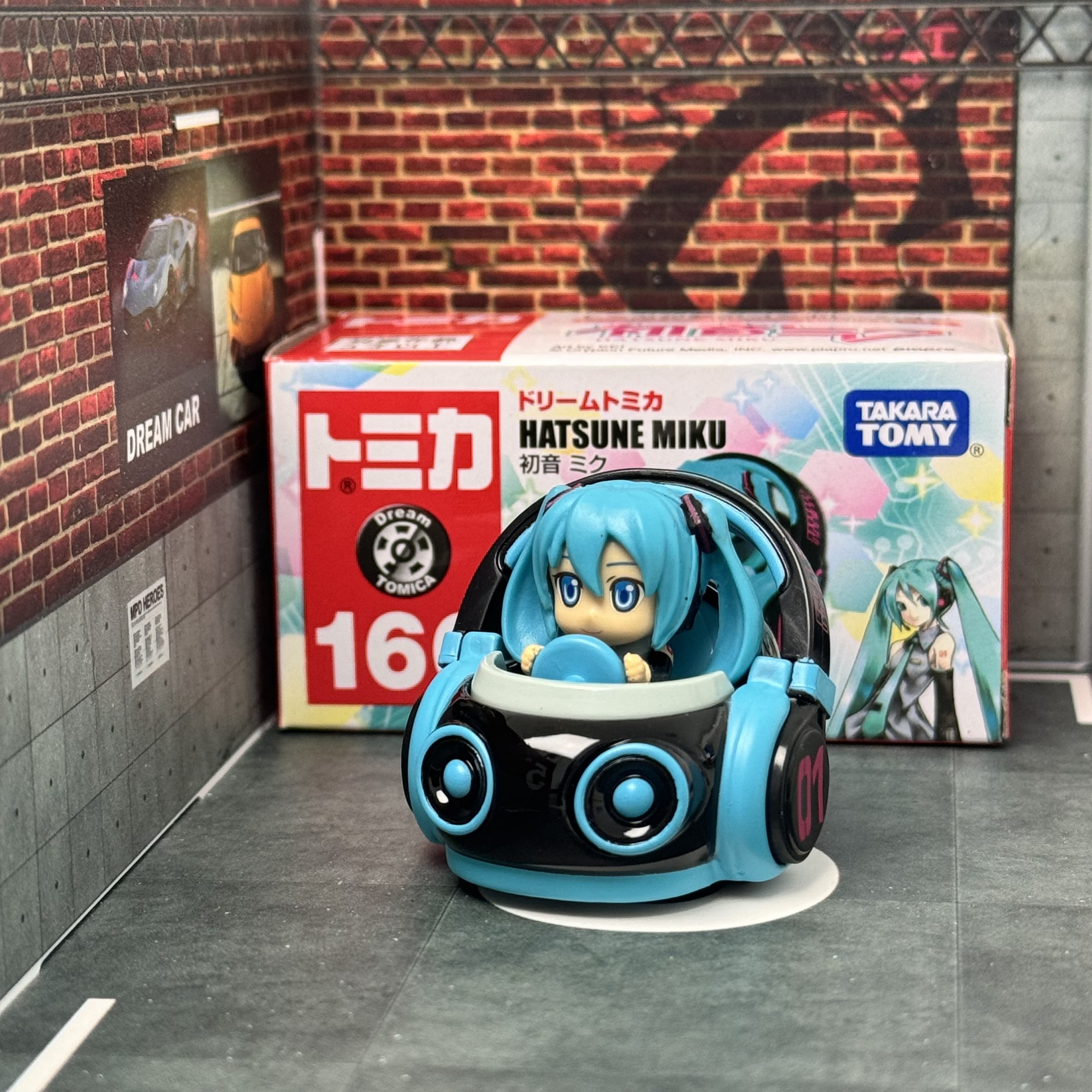 Authentic Tomy Tomica Dream To - đánh giá và giá Vintage Collectible Model Cars