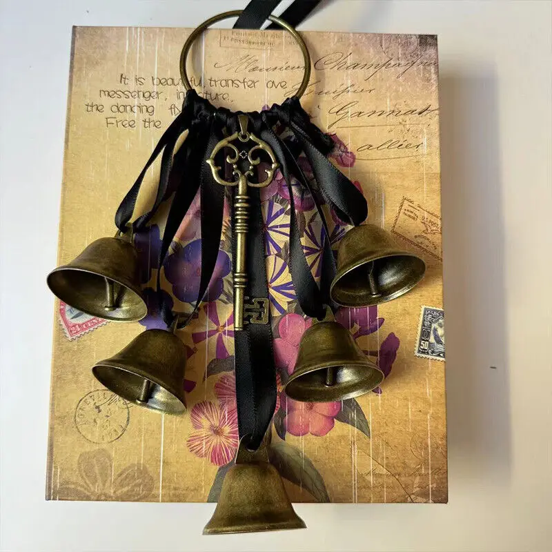 Witch Style Vintage Key with S - đánh giá và giá Vintage Collectible Bells
