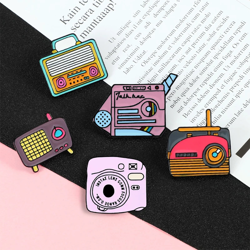 Vintage Game Enamel Pins Colle - đánh giá và giá Vintage Game Collection